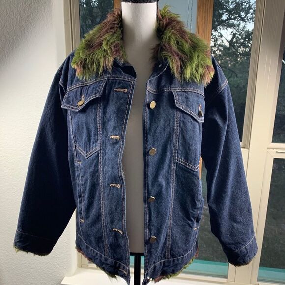 Urban Outfitters BDG Trucker Jacket w/Faux Fur - Picture 3 of 15